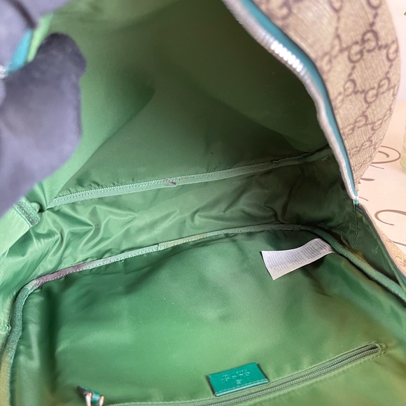 Gucci GG Logo Printed Medium Backpack - Picture 17 of 17